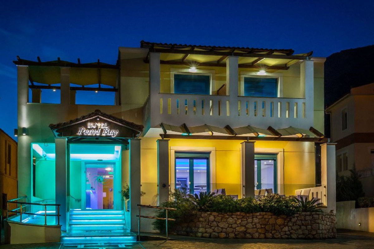 Pearl Bay  (Vrodados)