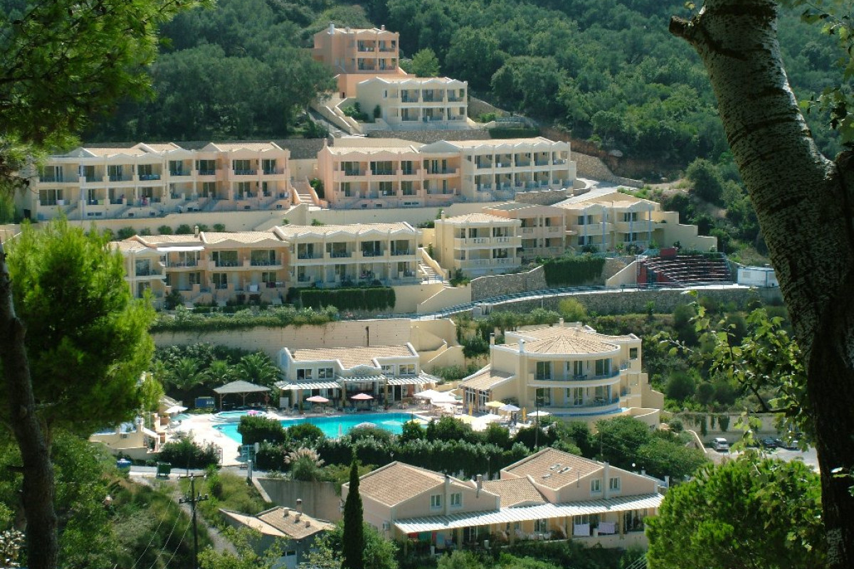 ITHEA SUITES HOTEL (Ermones) (C)