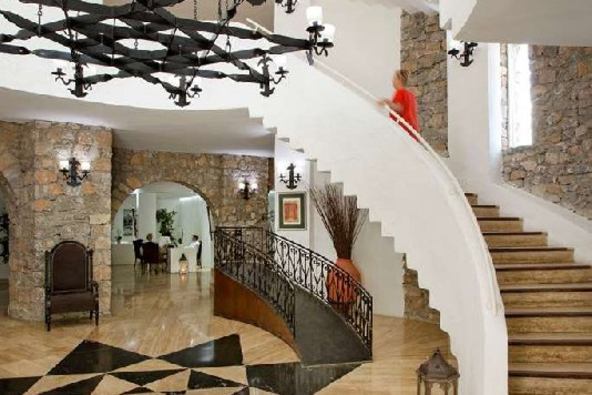 MARTI LA PERLA (Adults Only)