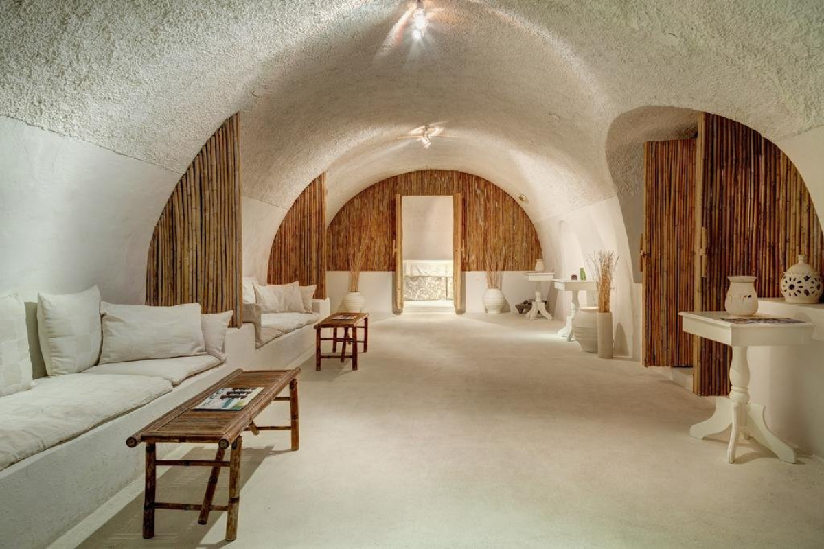 Vedema Resort (Megalochori - Santorini)