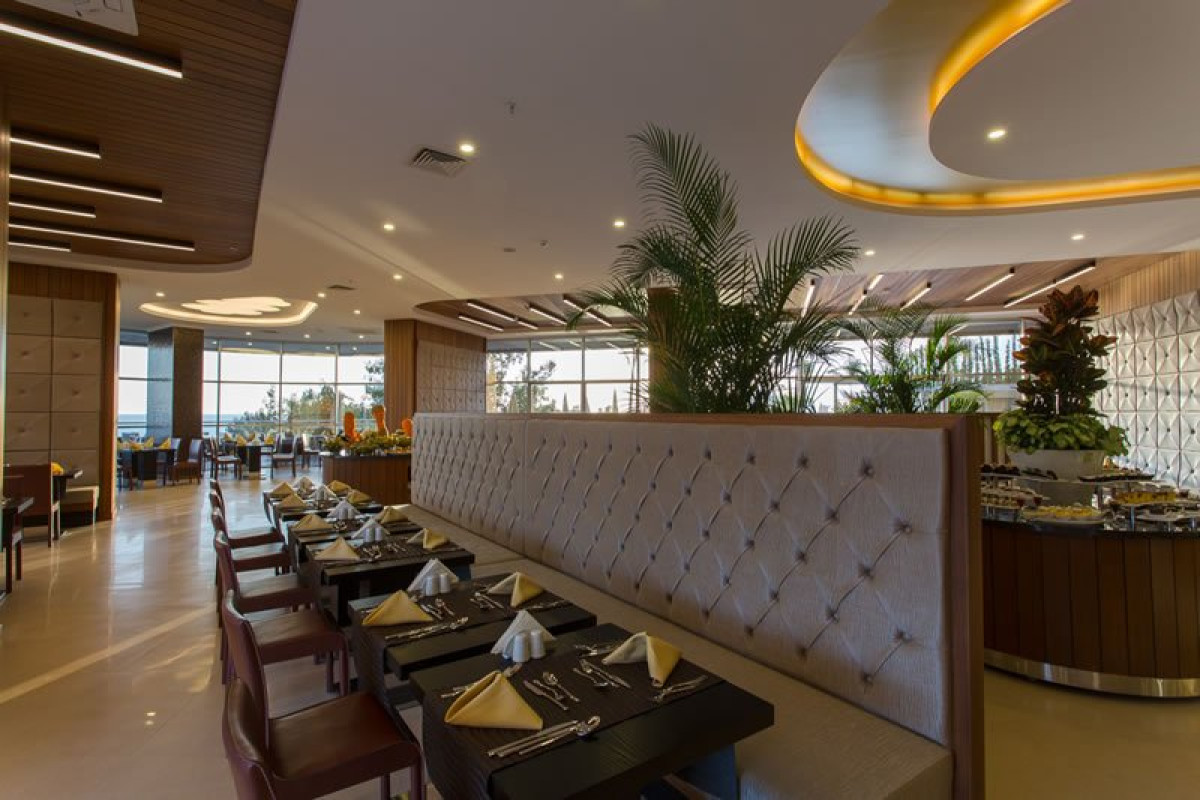 MICHELL HOTEL