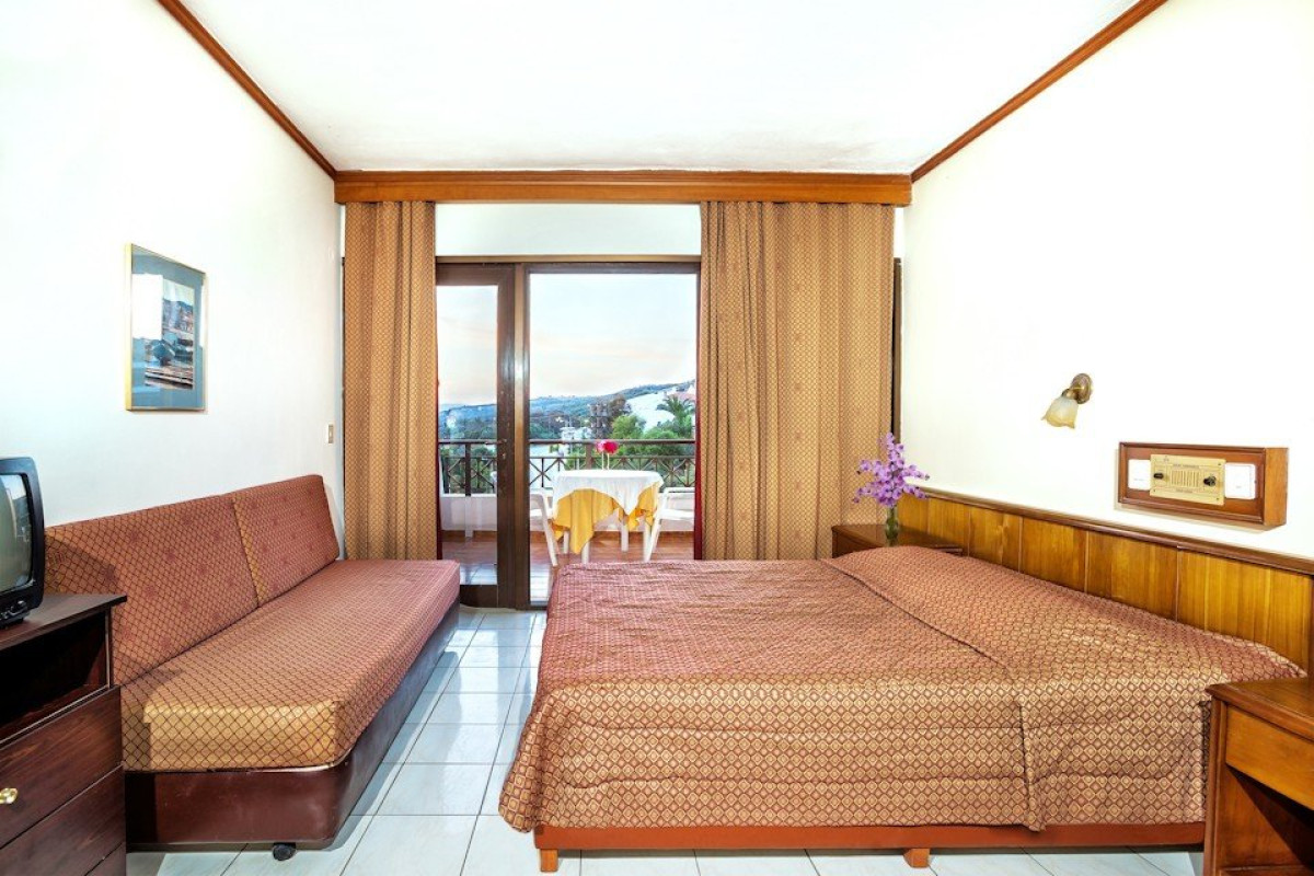Theoxenia Hotel (Ouranoupolis, Athos)