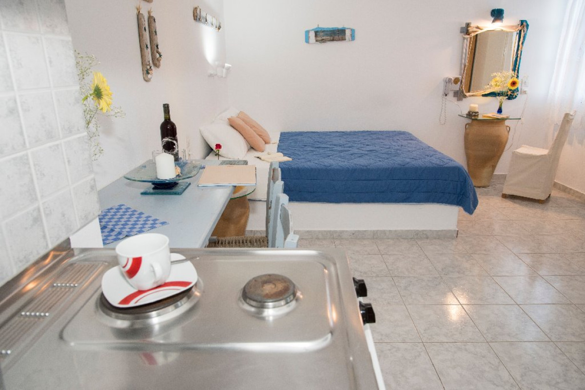 Polyegos View - Pollonia (Milos)