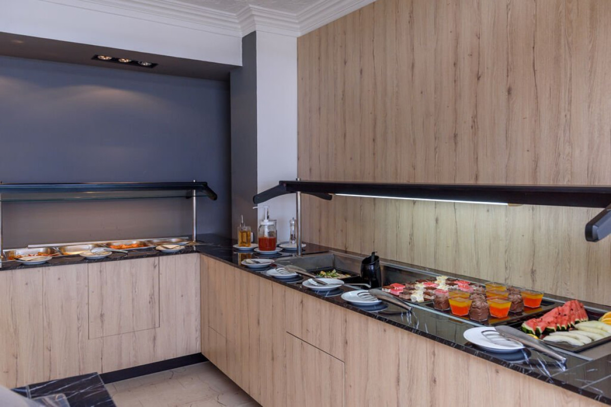 Azure Mare Hotel