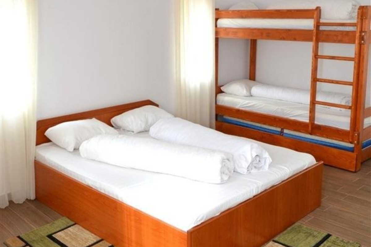 Vila Izvorul Minunilor