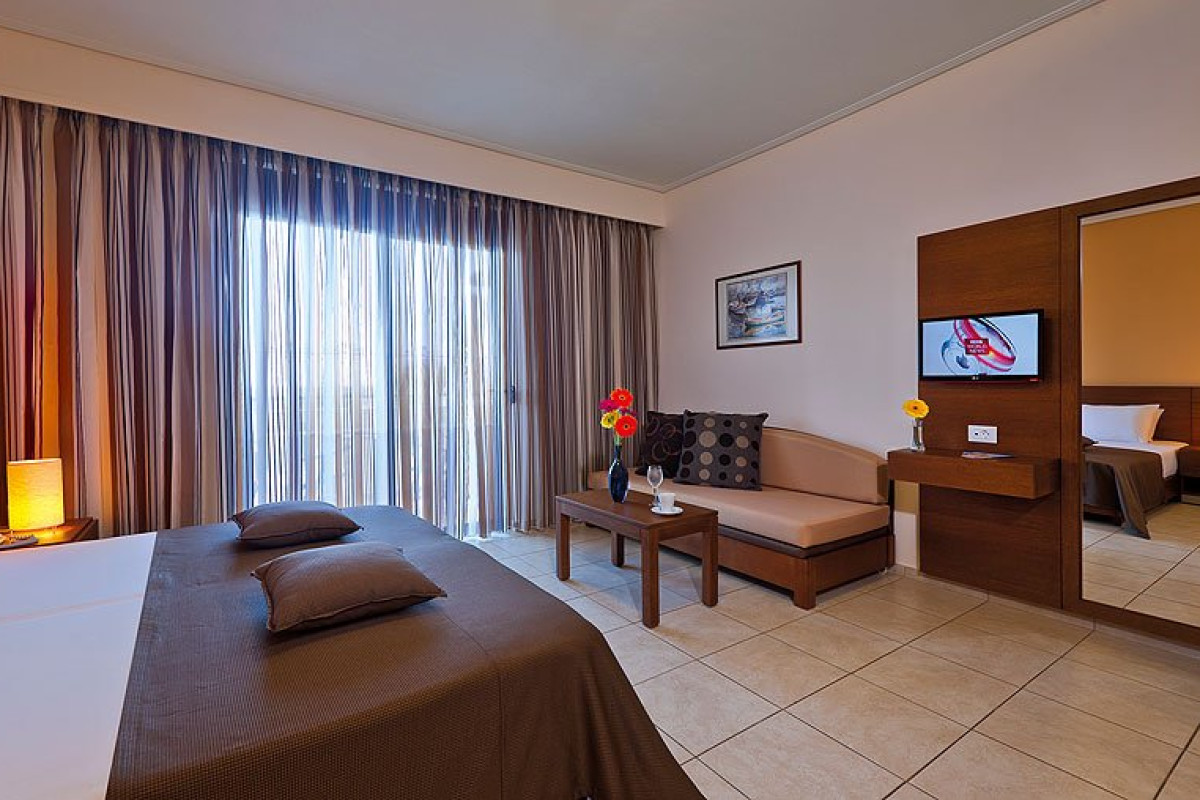 Creta Palm (K)