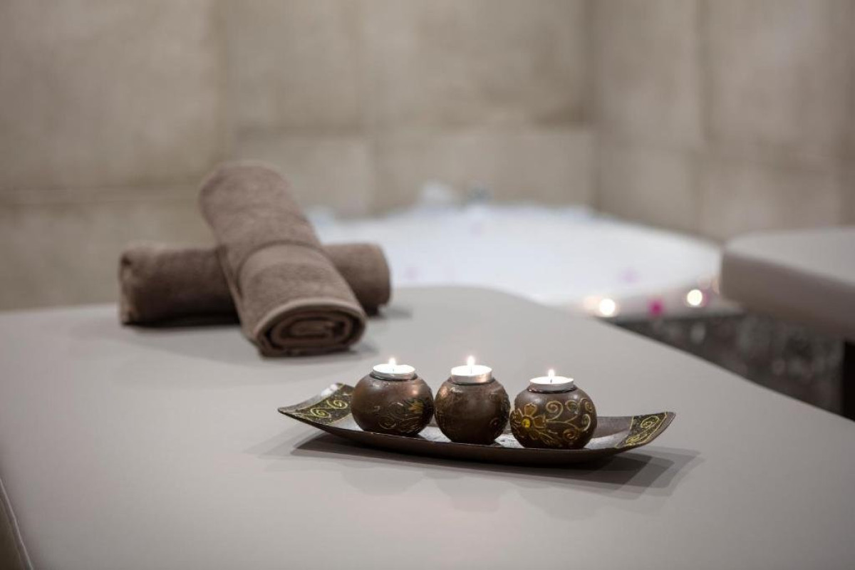 BLUE MARLIN DELUXE SPA RESORT