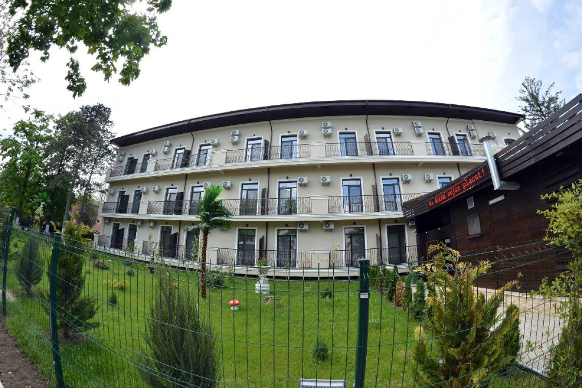 Complex Evia