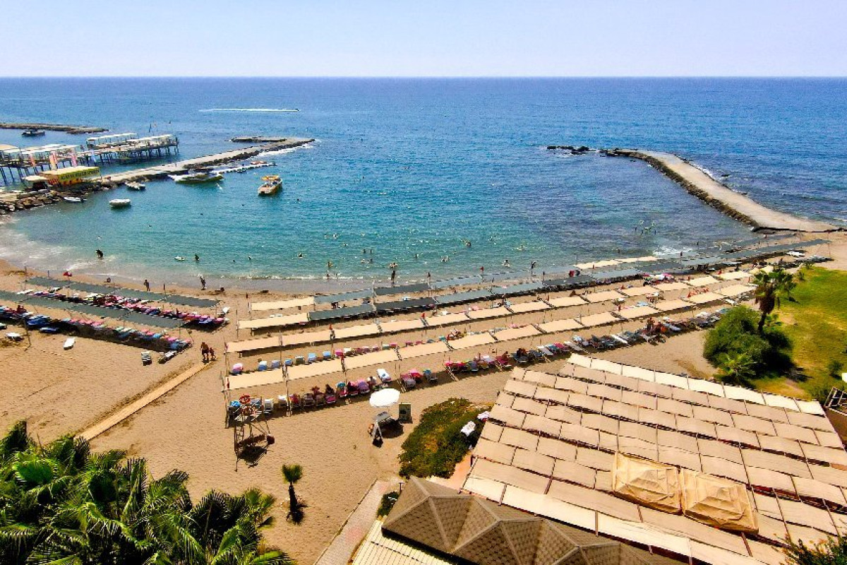 ASRIN BEACH HOTEL