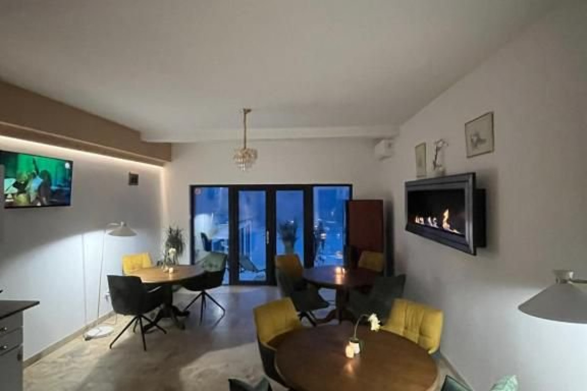 . Riviera 990 Ambasador Camere de inchiriat
