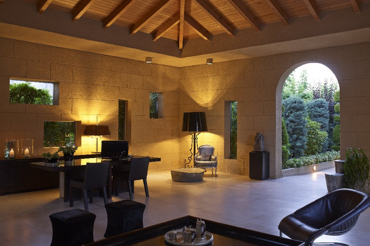 The Ixian All Suites - Adults Only 16+