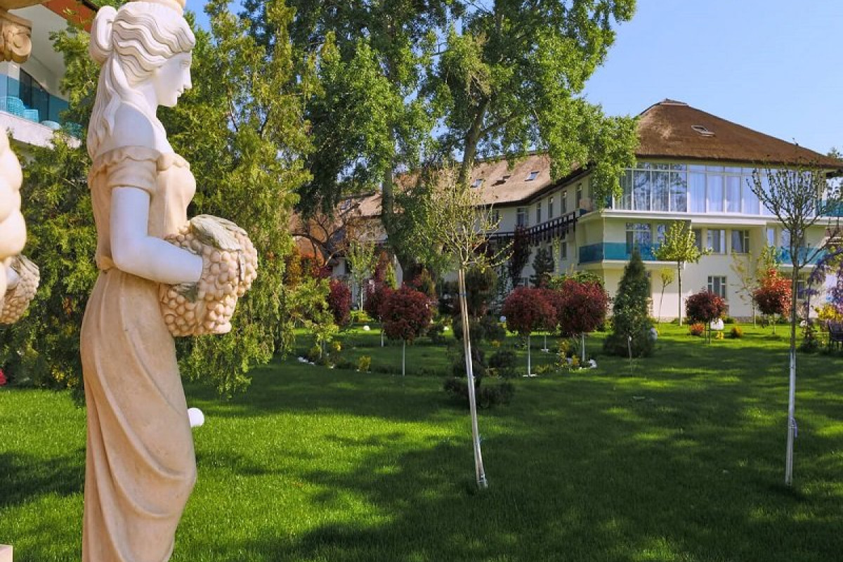 Lebada Luxury Resort SPA CMD