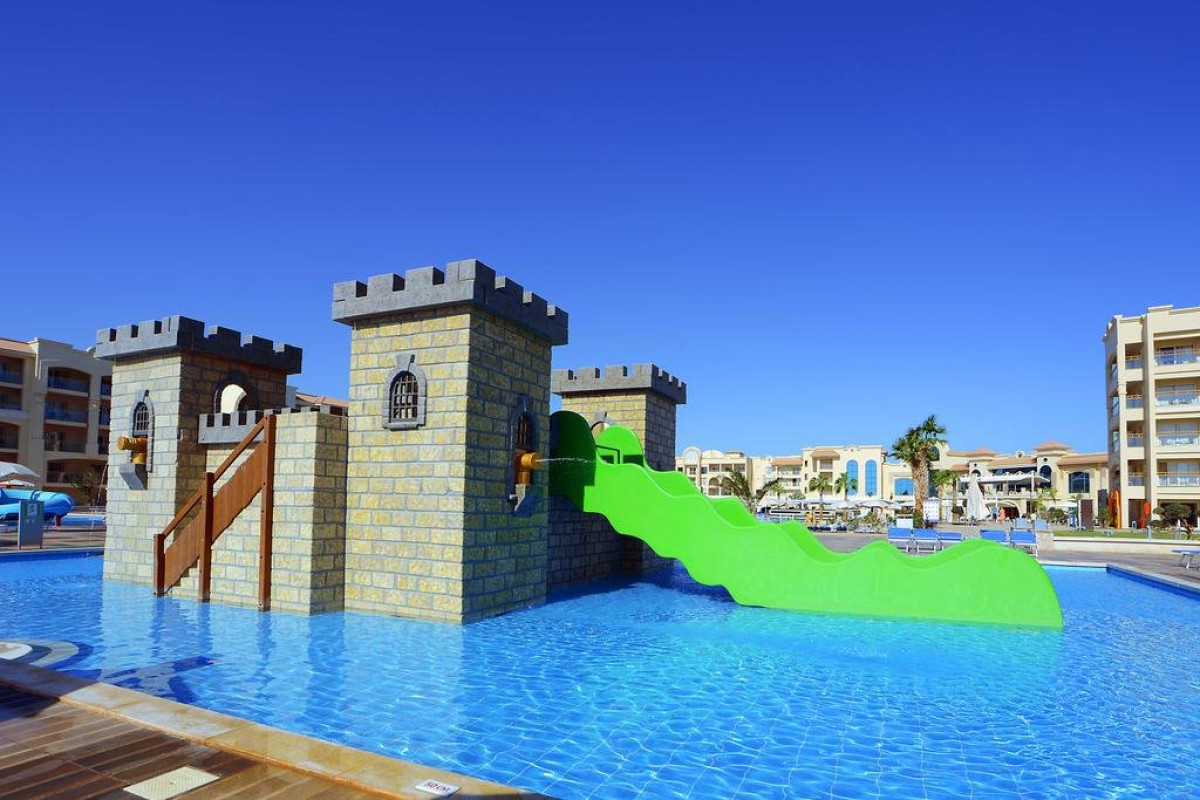 ALBATROS WHITE BEACH RESORT