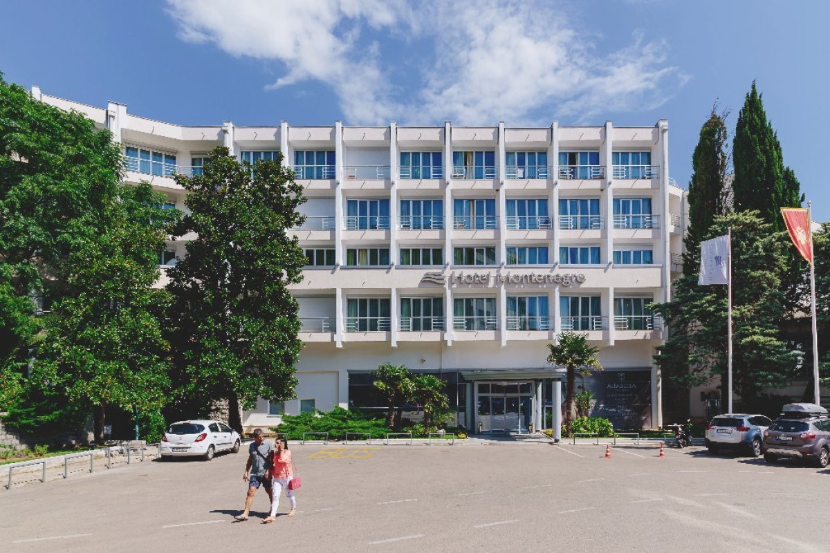 Montenegro Beach Resort (R)