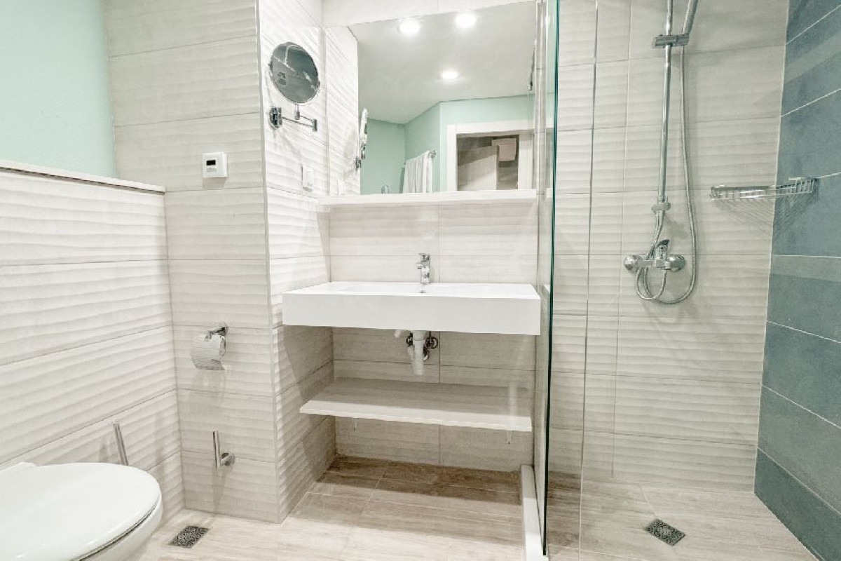 BORYANA - Hotel Renovat 2025