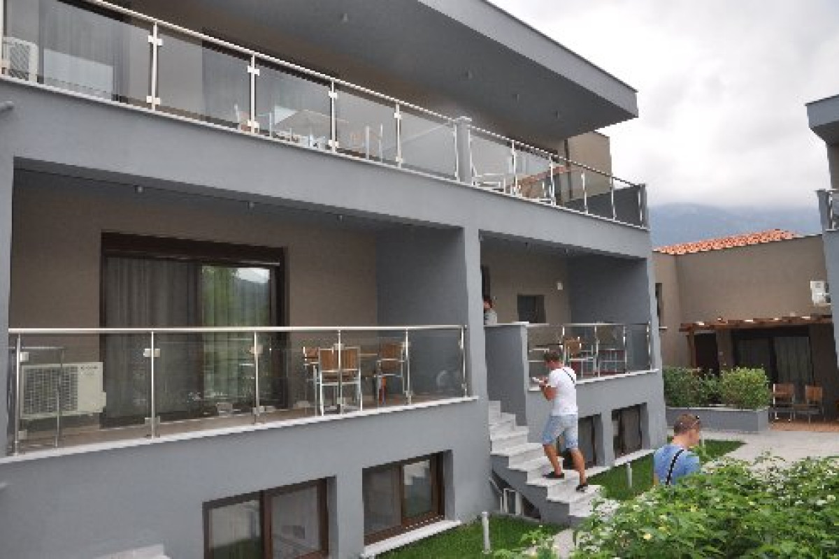 Mary s Residence Suites (Chryssi Akti)