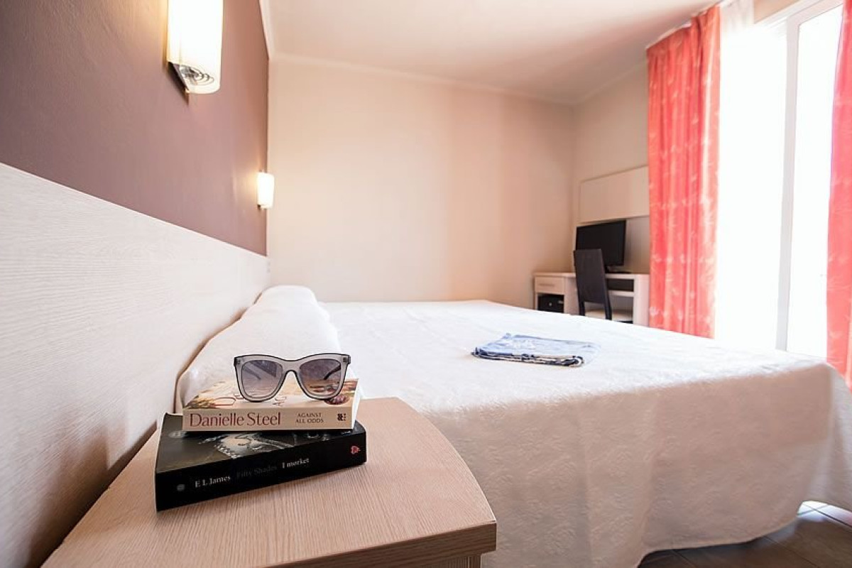 Tossa Beach Center (Tossa de Mar)