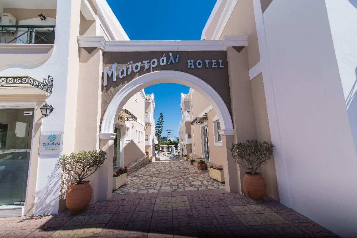 Maistrali Hotel (Tragaki )