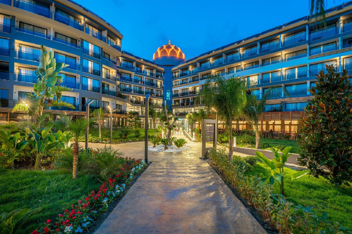 ARNOR DE LUXE HOTELSPA