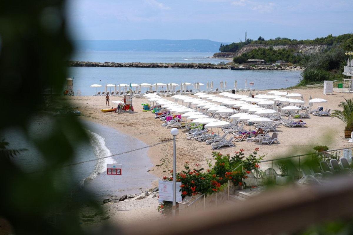 WHITE LAGOON  RESORT