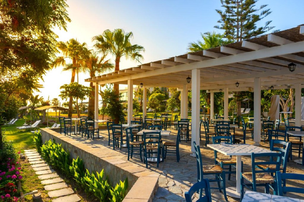 Crystal Springs Beach Hotel (Protaras)