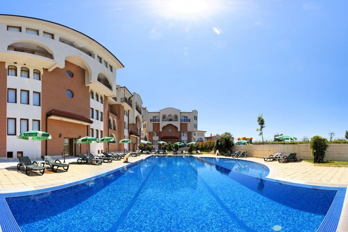 HOTEL SUNRISE CLUB