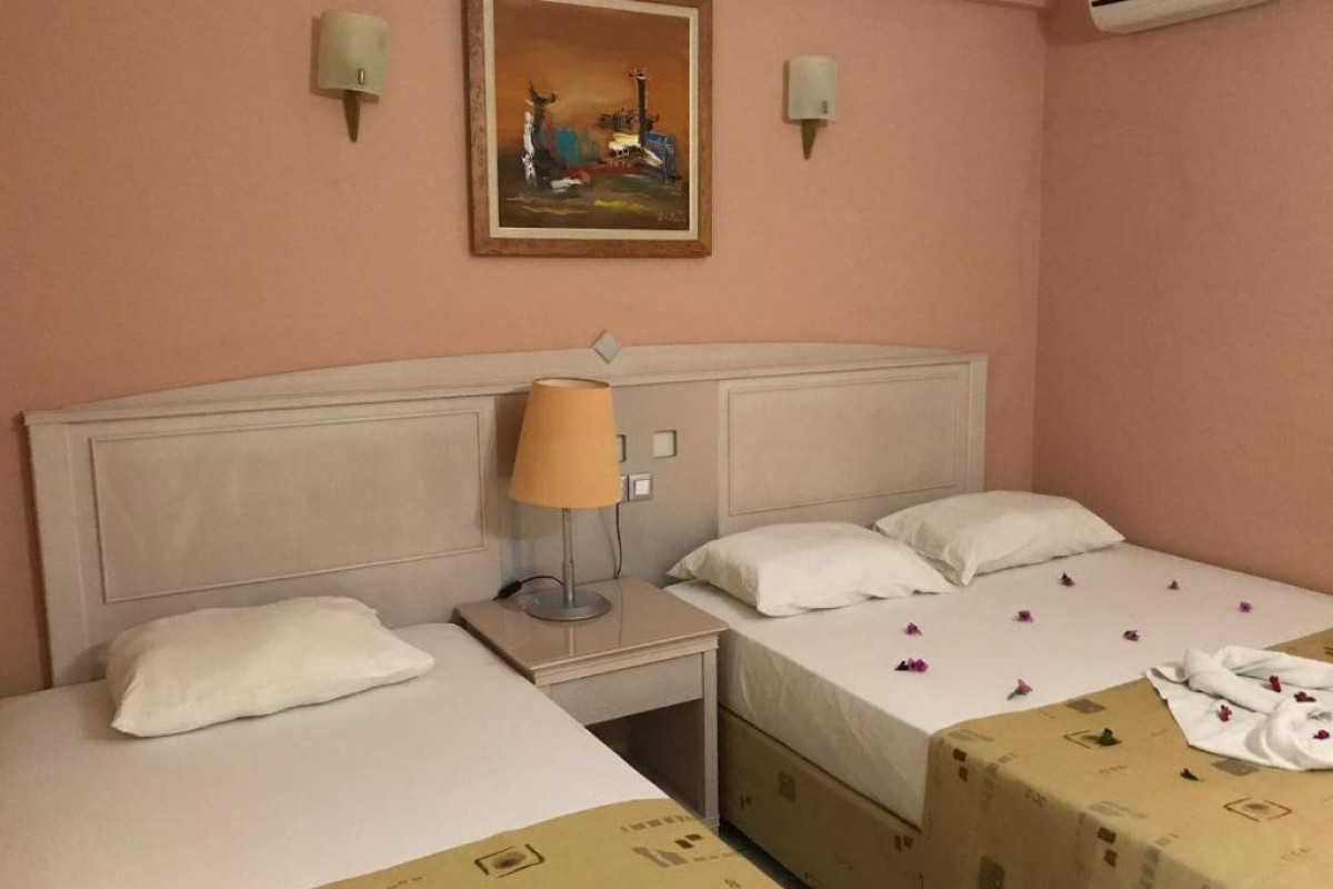 ARES DREAM HOTEL