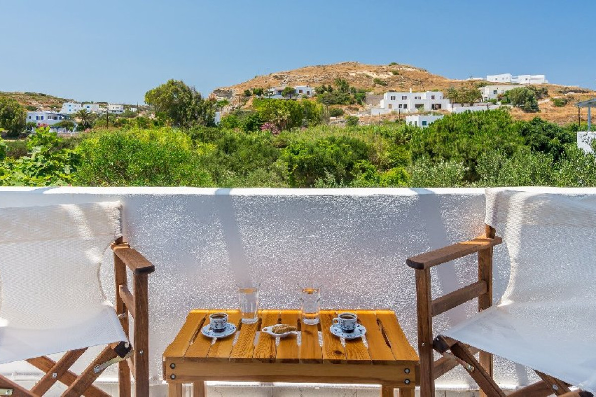 Takiss Rooms - Pollonia (Milos)