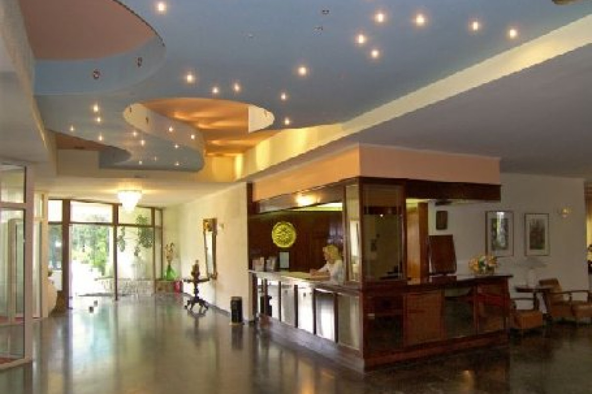 Alexandros Hotel (Perama) Recomandat 3*