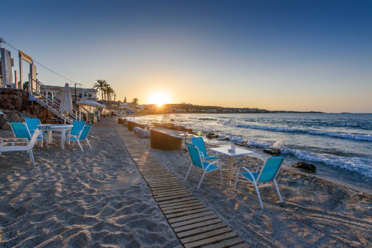 Alia Beach Hotel (Hersonisos)