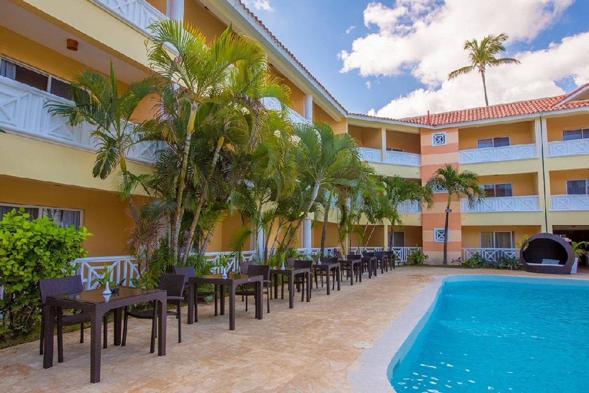 WHALA! BAVARO