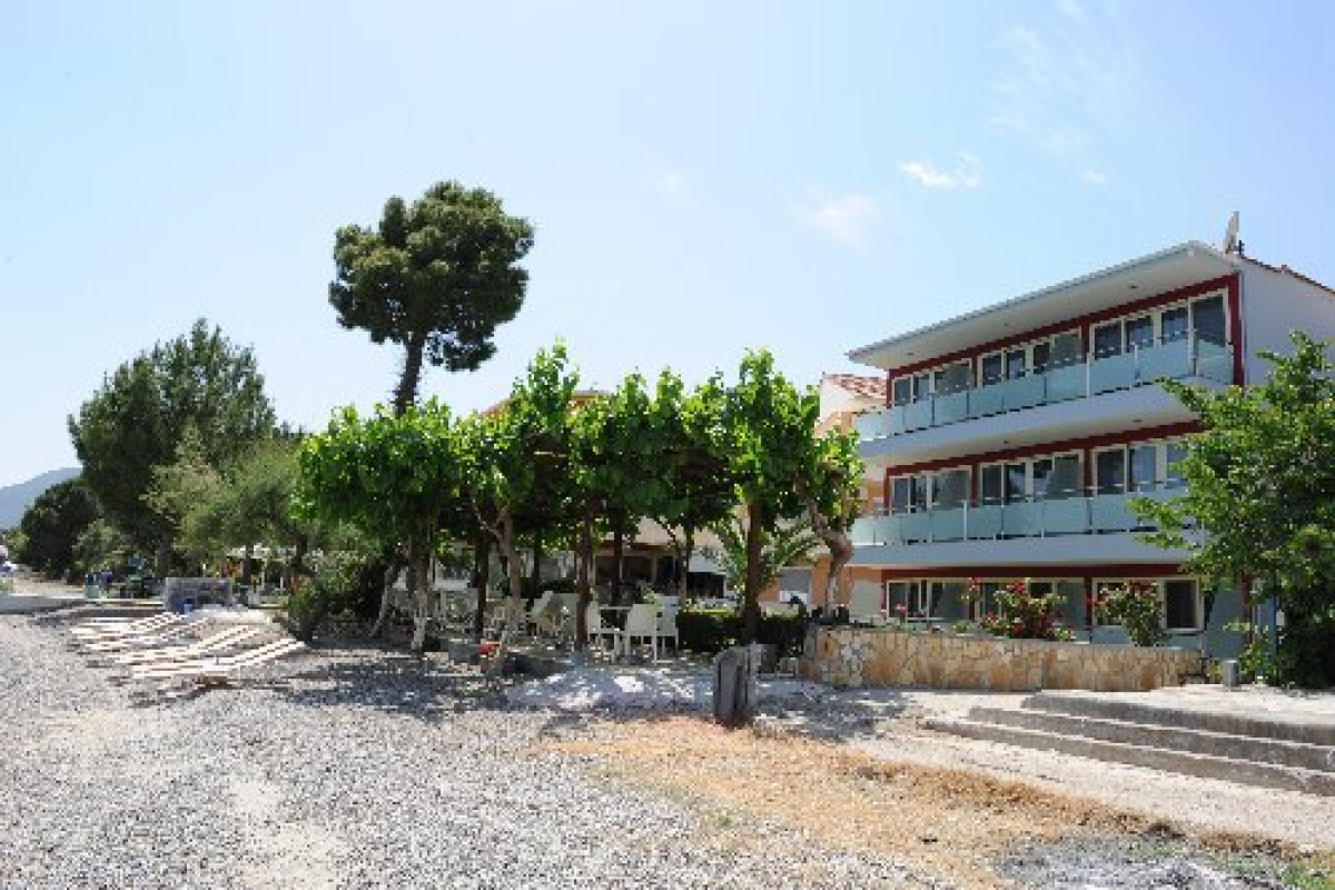 Armeno Beach (NIDRI)