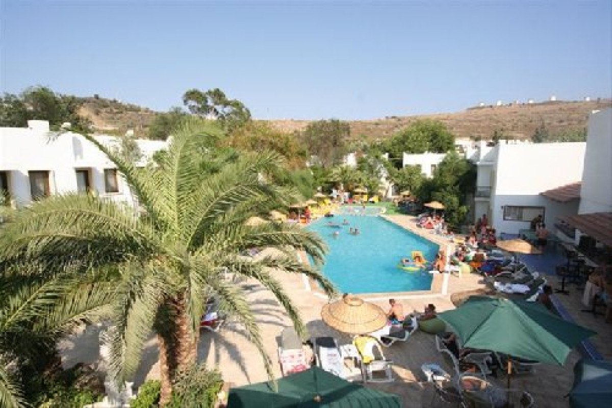 CLUB HOTEL FLORA