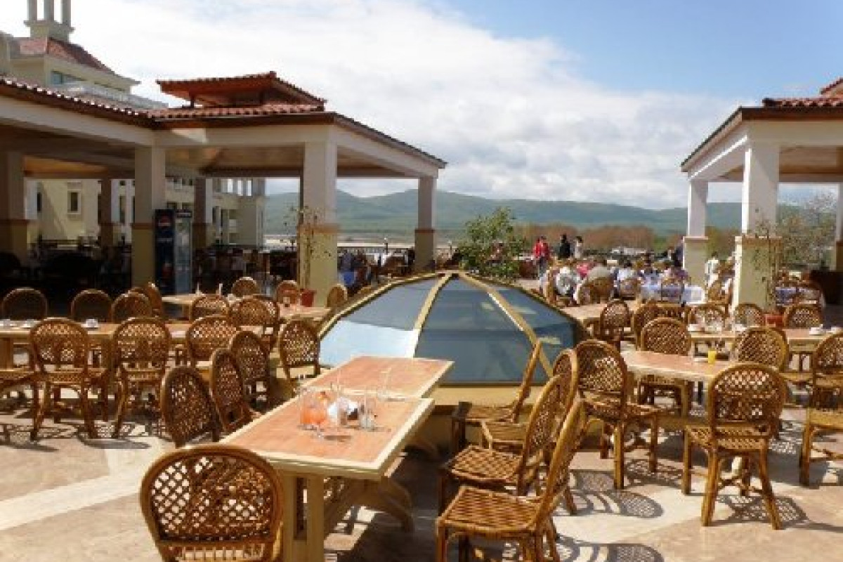 MARINA ROYAL PALACE
