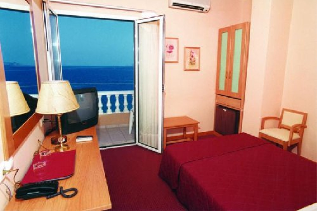Mantas Sea Side