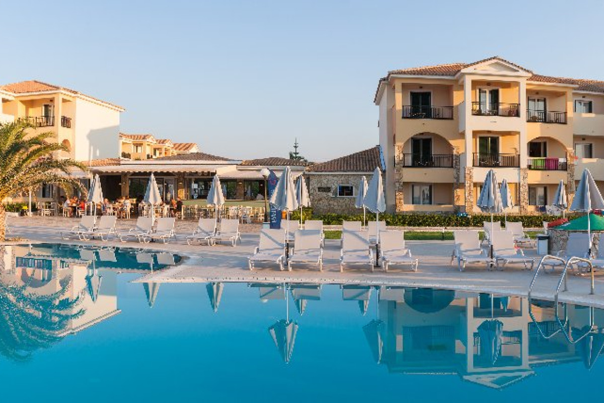 Alykanas Village (Alykanas)