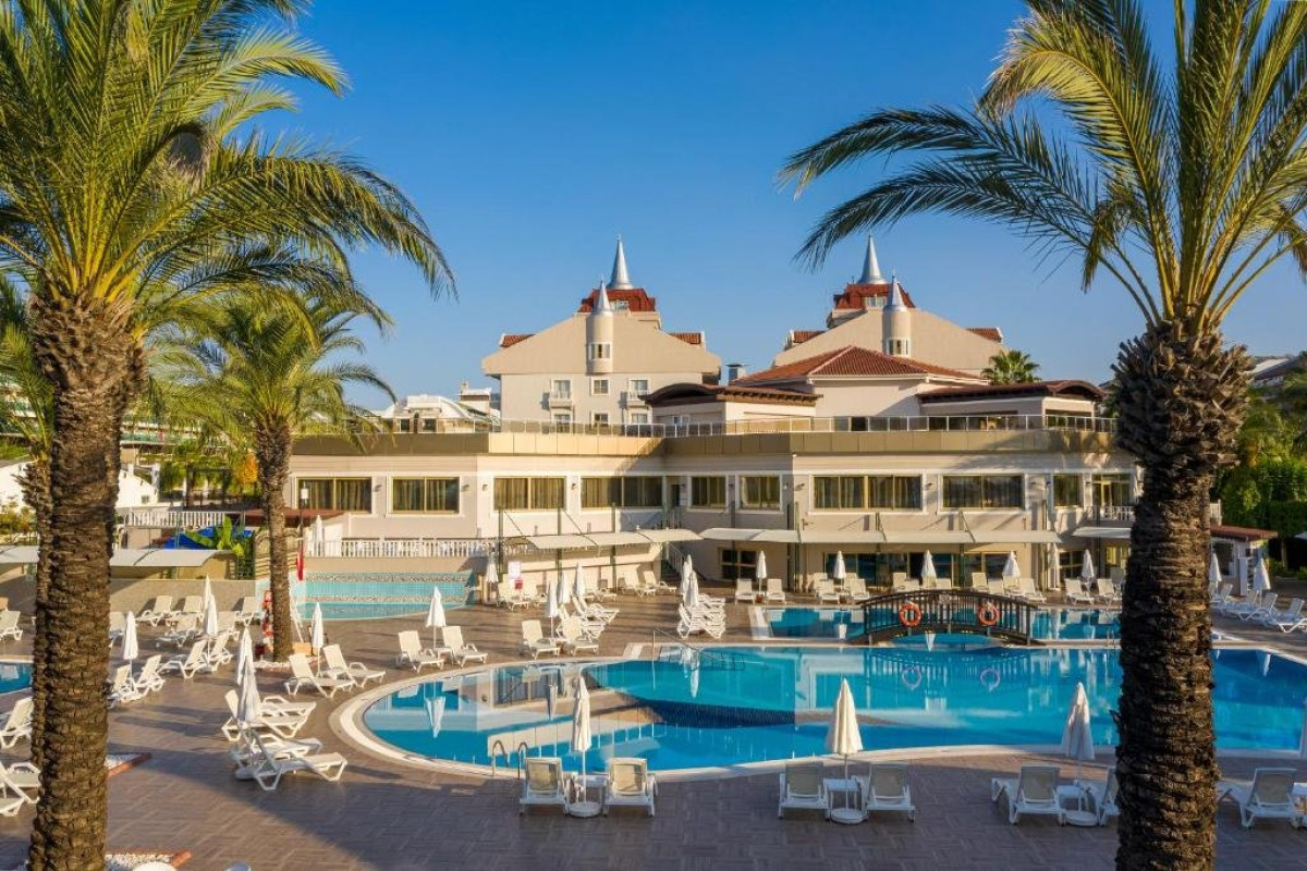 AYDINBEY FAMOUS