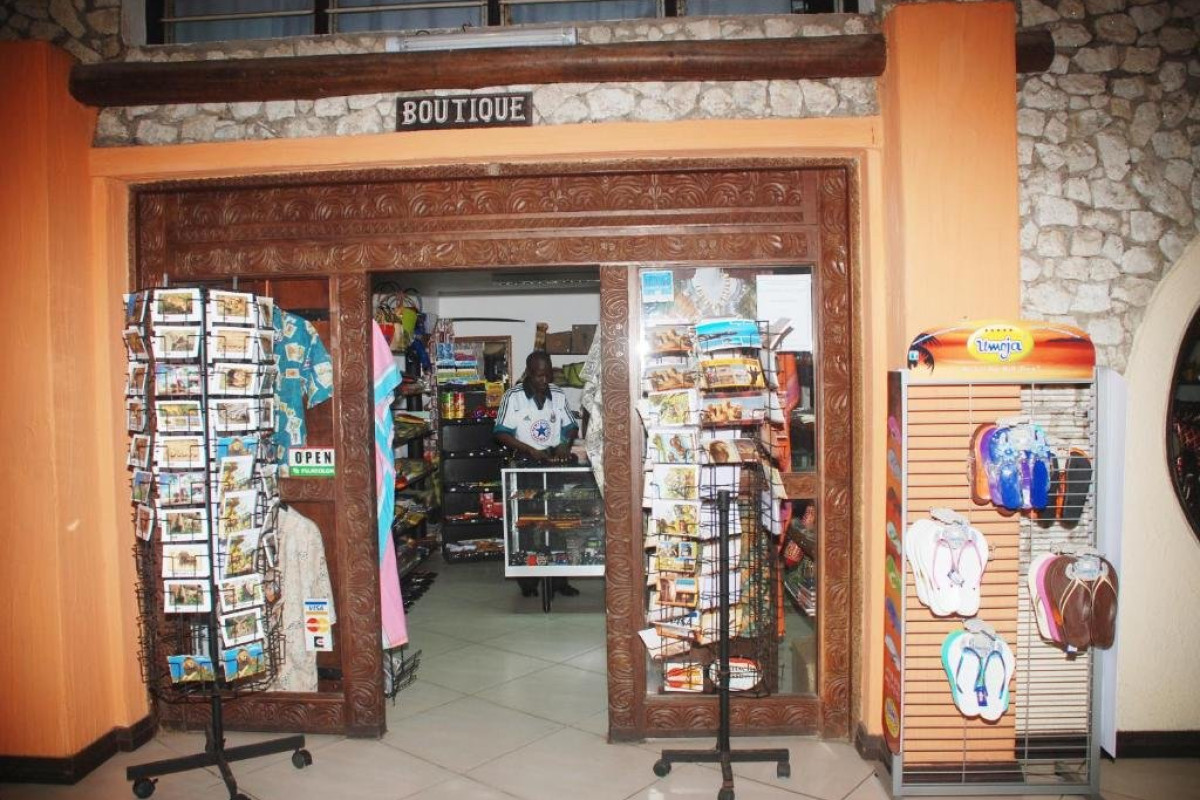 Bamburi Beach Resort (R)