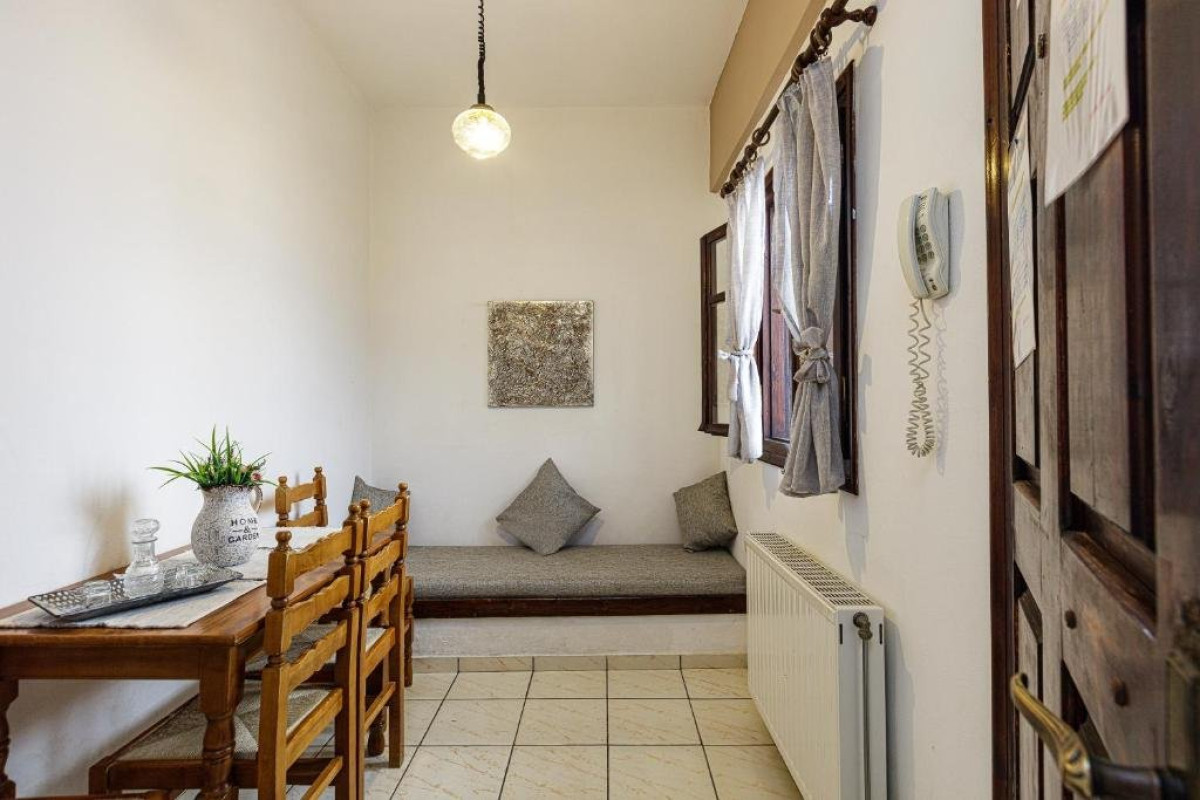 Kasteli Studios and Apartments (C)
