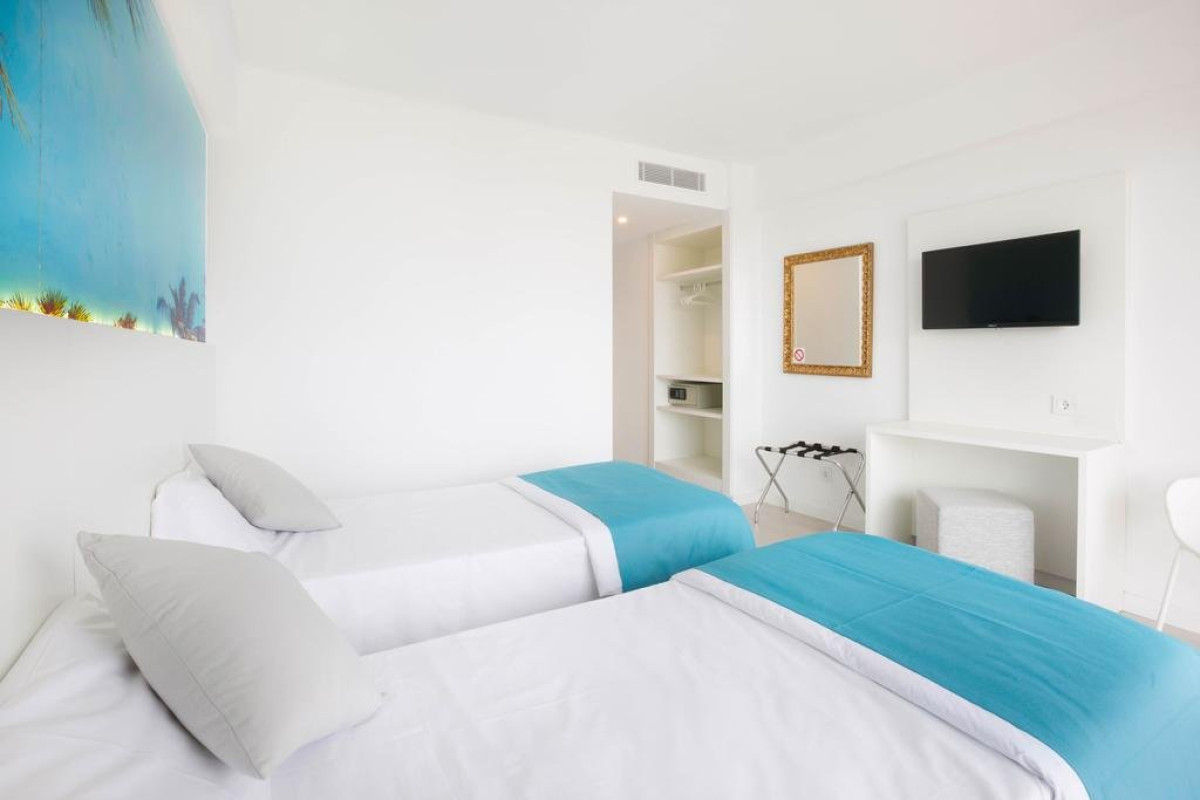 Blue Sea Arenal Tower (Adults Only)