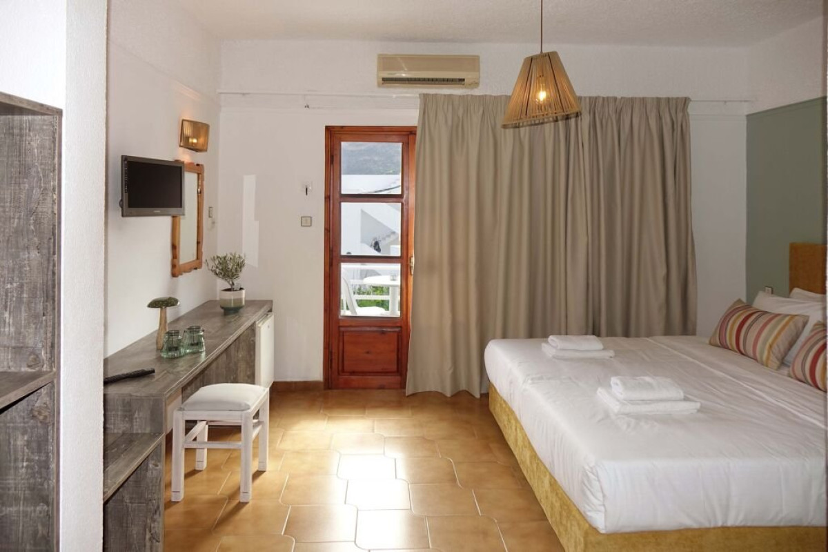 ELEA TERRA HOTEL