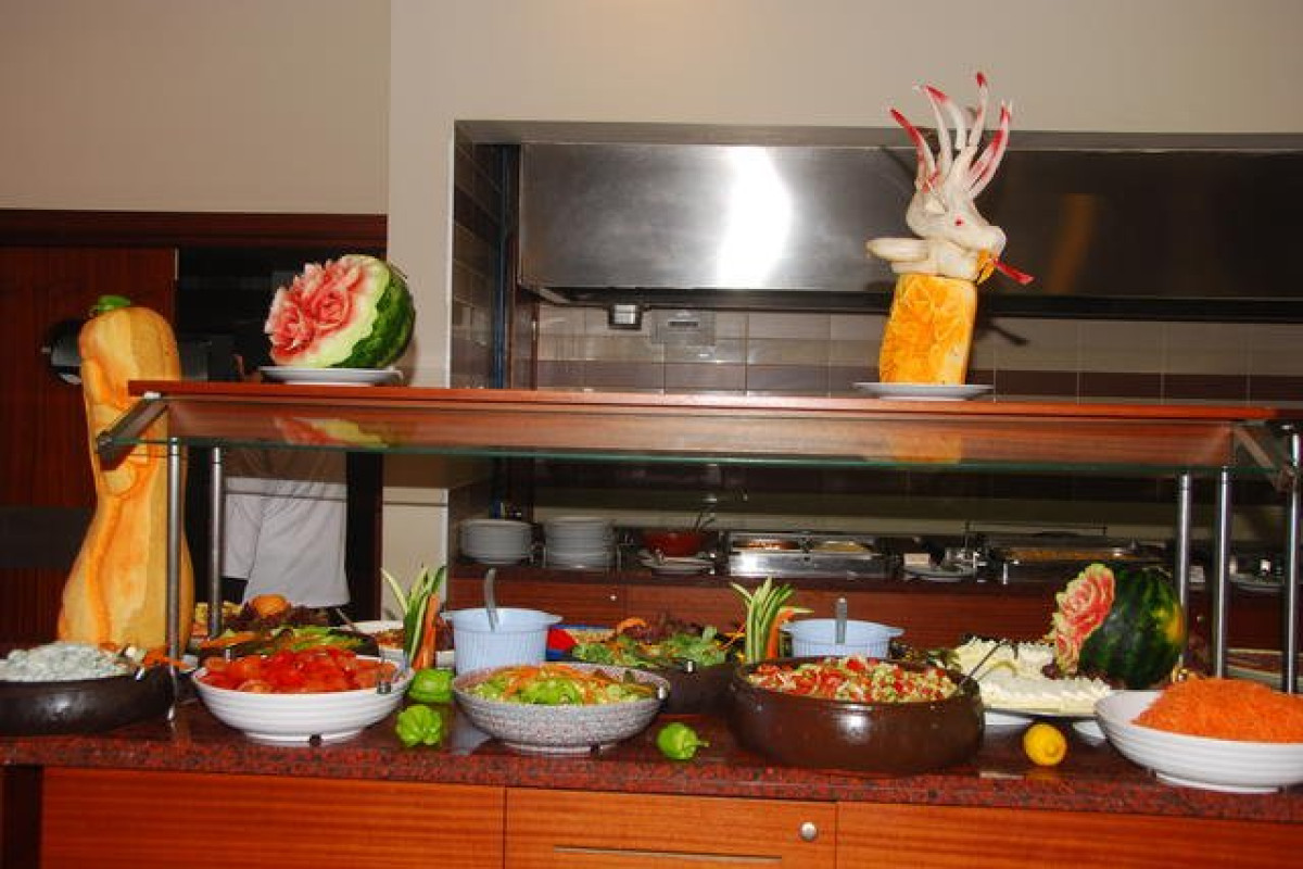 CLUB SIDE COAST HOTEL