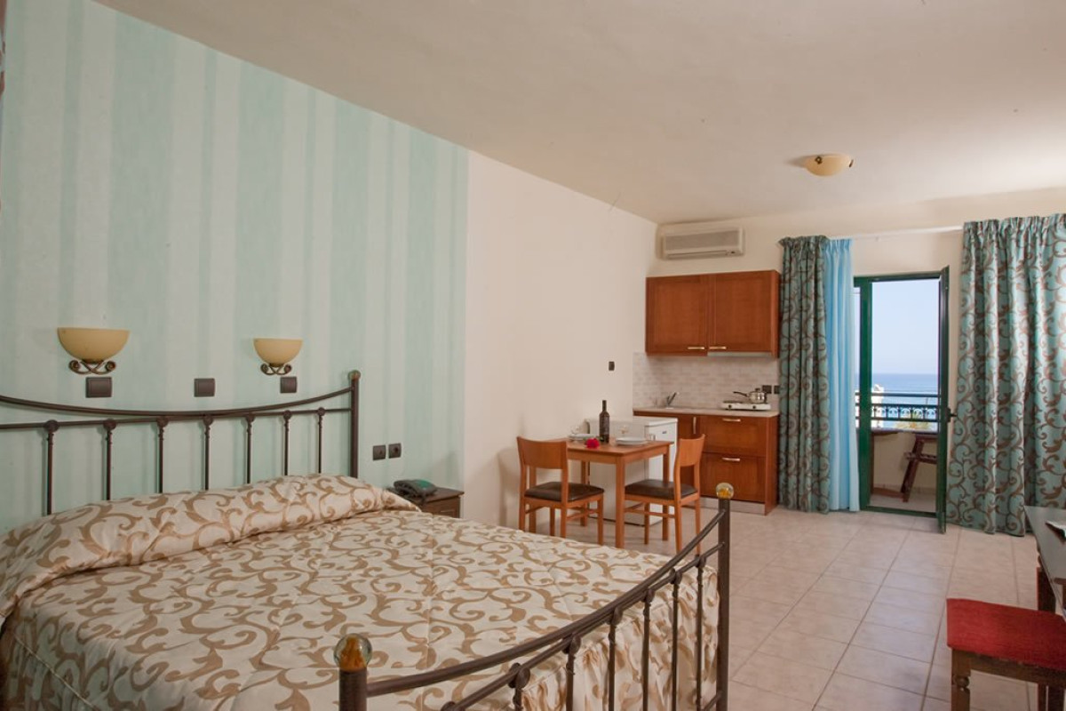 Dias Luxury Studios and Apartments (Stalida)
