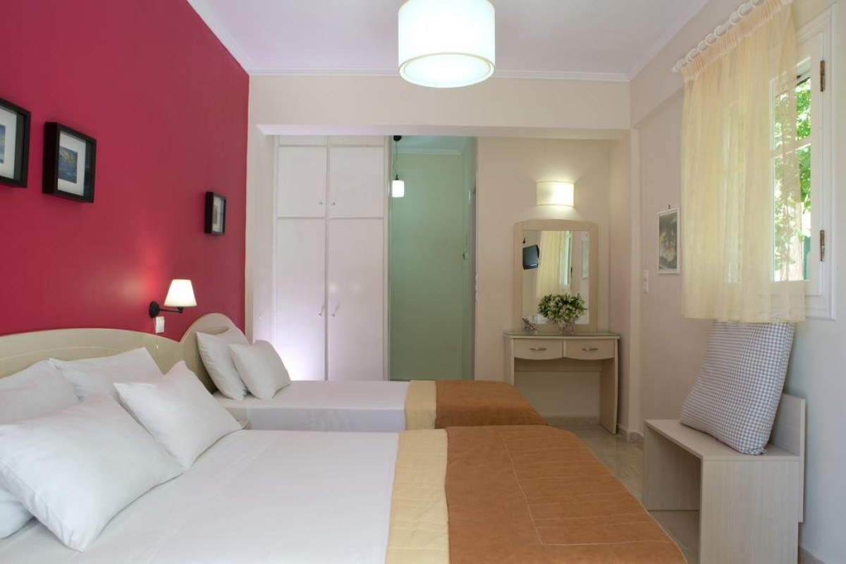 Marina Studios (Lefkada Town)