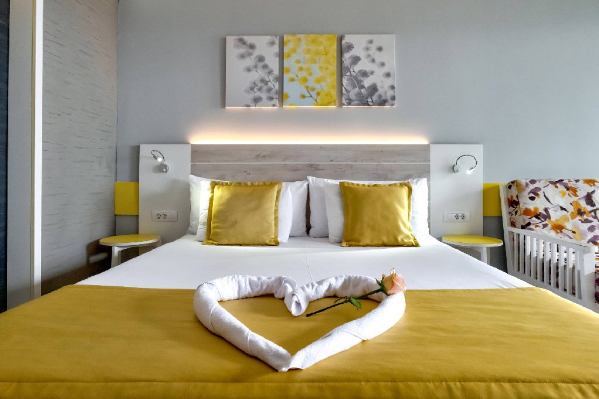 Carine Hotel Park (R)