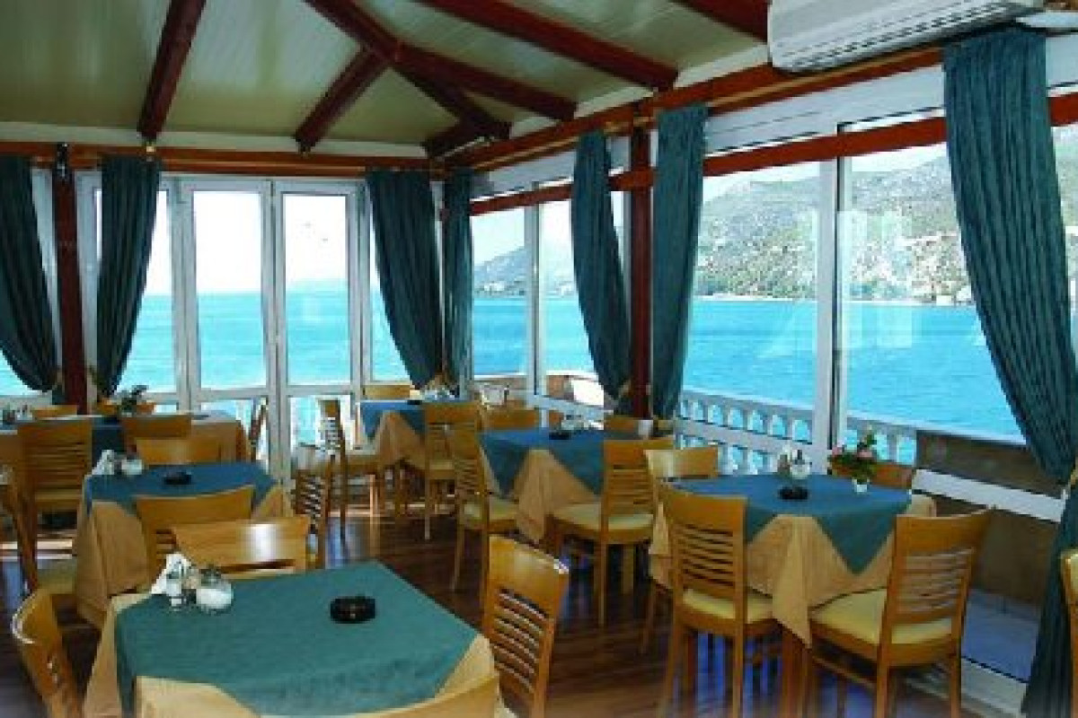 Mantas Sea Side