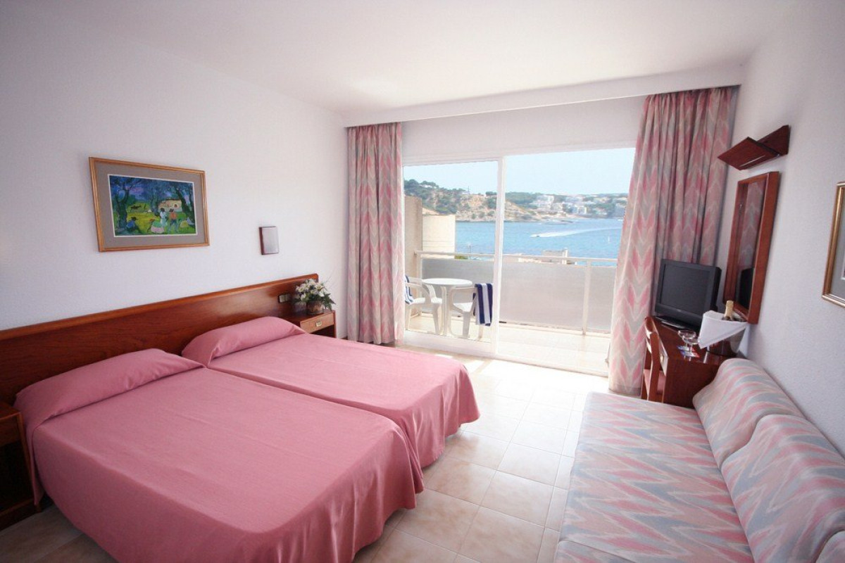 Hotel Tora