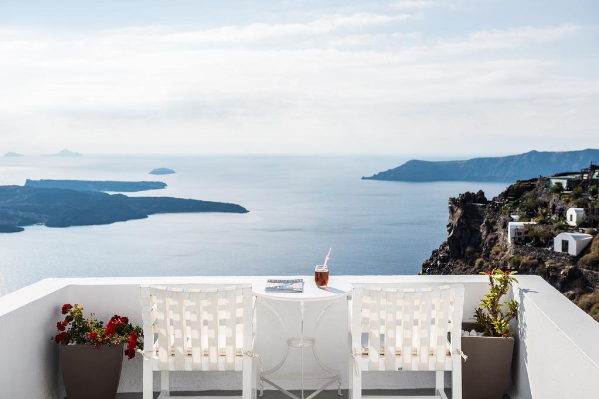 On the Rocks - Adults Only (Imerovigli - Santorini)