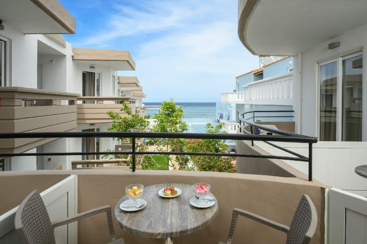 Mare Boutique for Families (K)