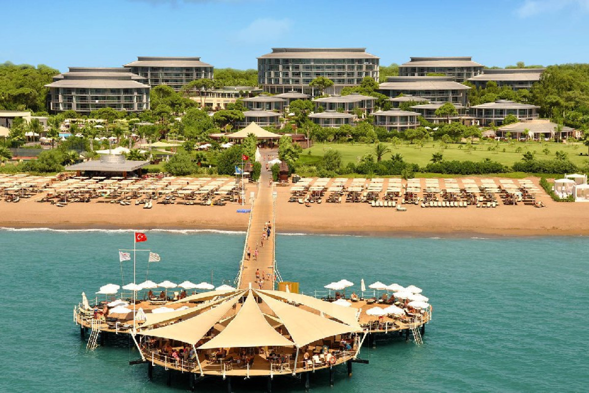 CALISTA LUXURY RESORT